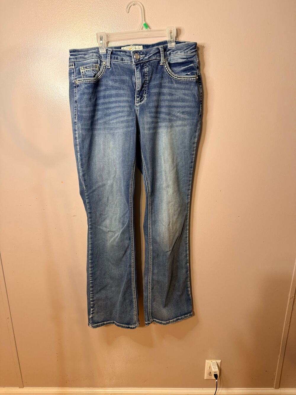Boho Chic Blue denim heritage fit slim bootcut jeans. Size 12
